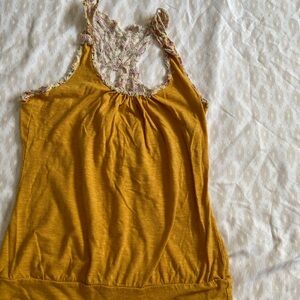 Junior top size small